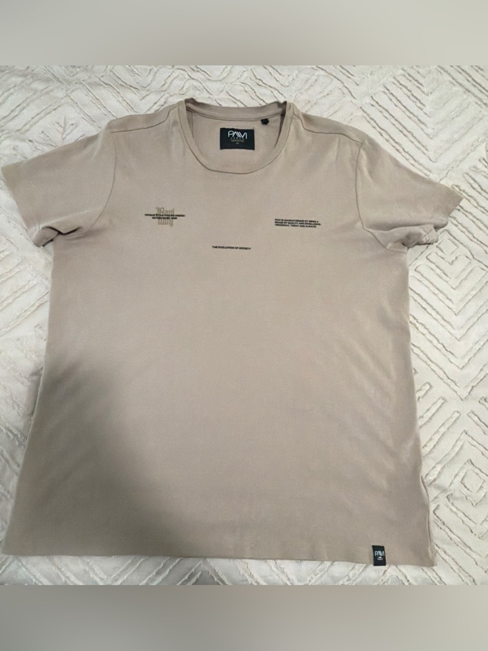 Men's Short-Sleeve Crewneck T-Shirt in Taupe
